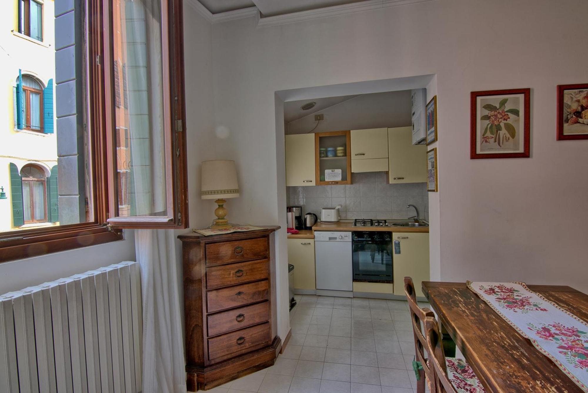 Da Bruno Homes * Venice