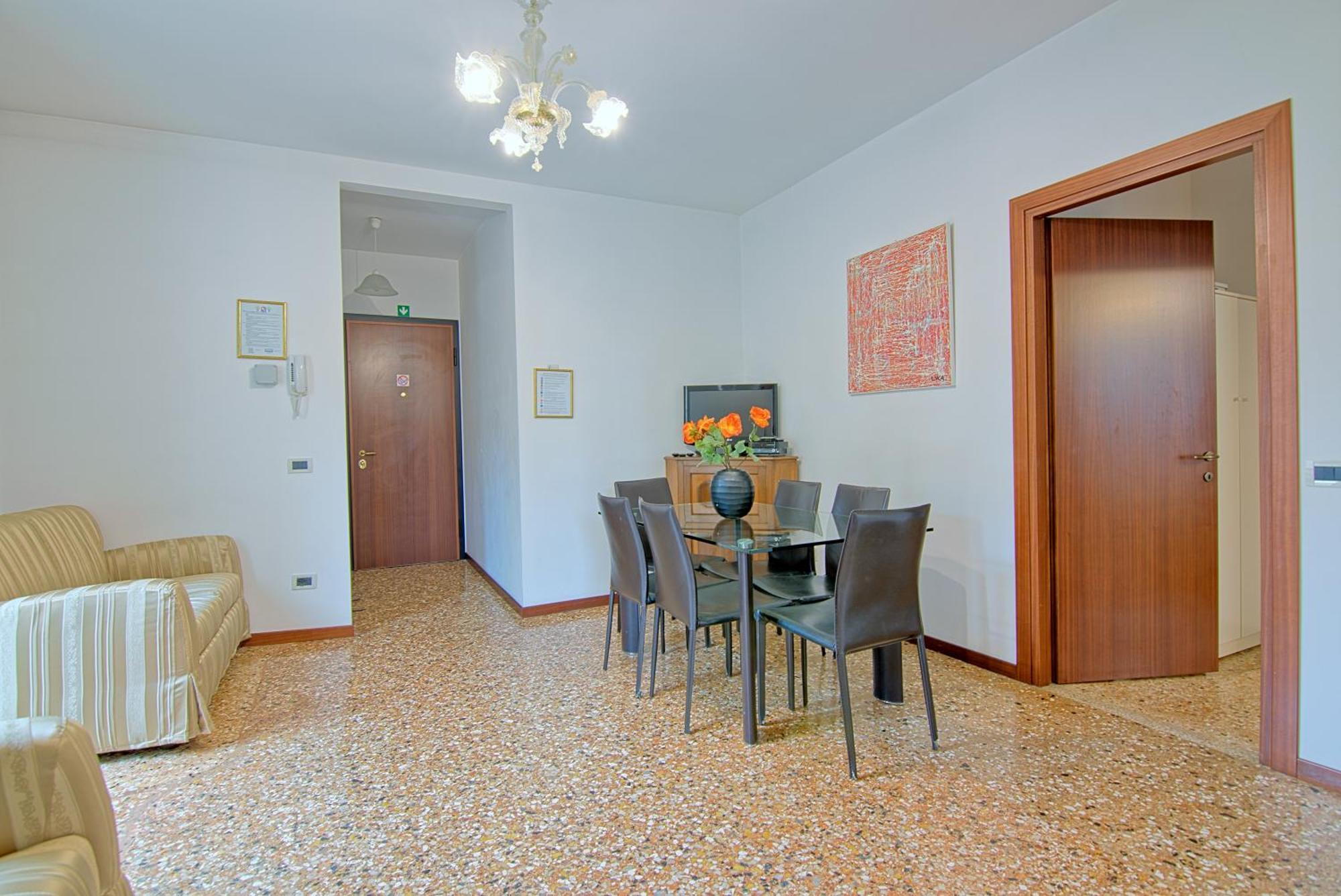 Da Bruno Homes * Venice