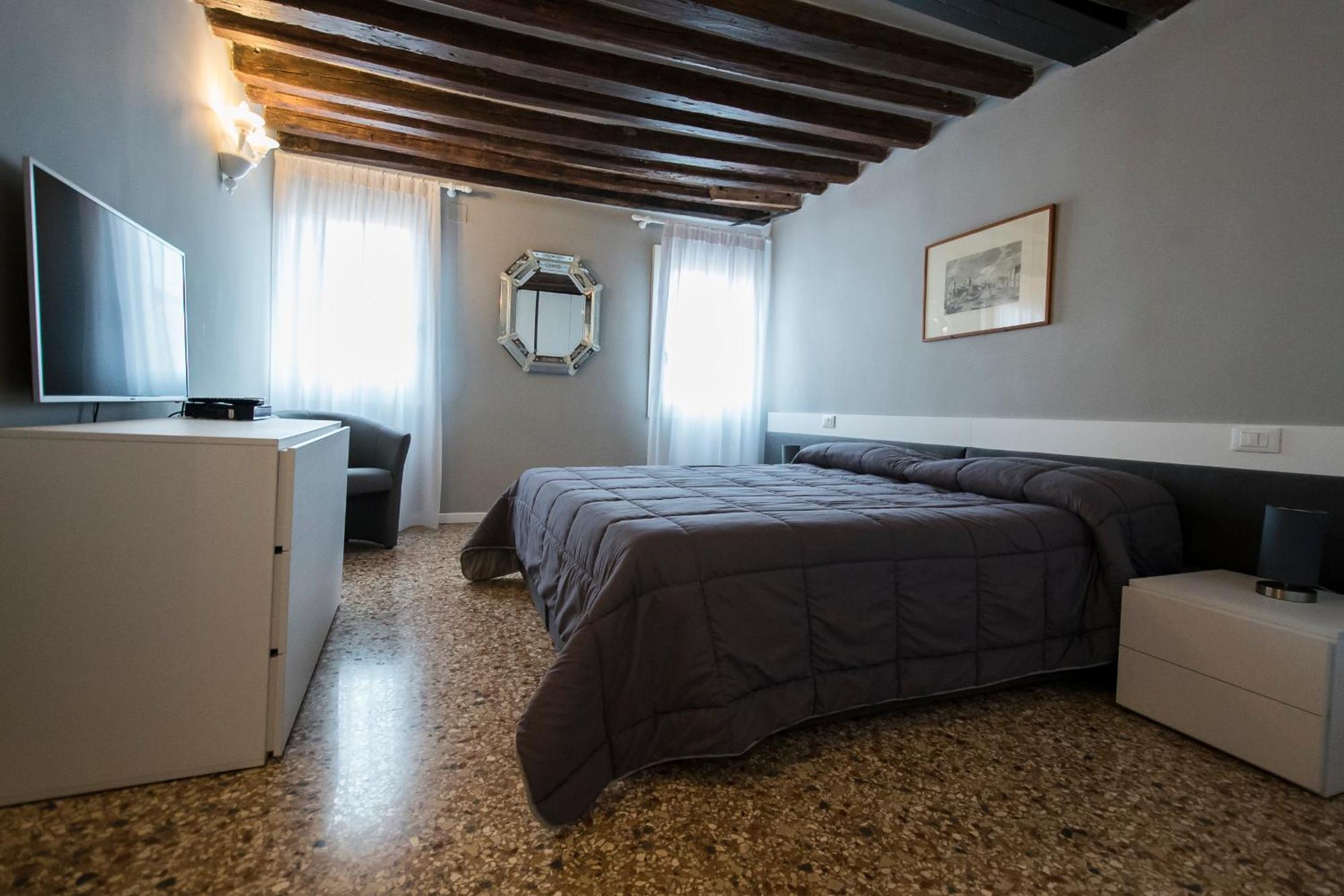 Da Bruno Homes * Venice